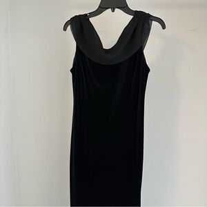 Classic Black Sleeveless Velvet Dress with Cowl Neck
